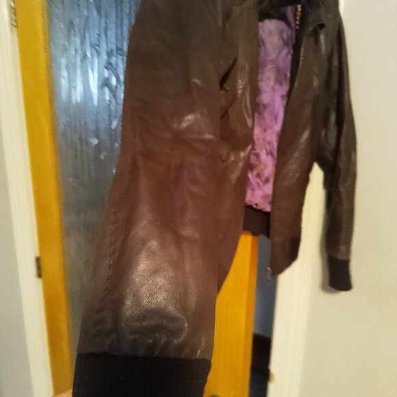 Danier Broen Leather Jacket - Picture 2 of 10